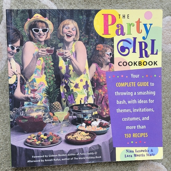 The Party Girl Cookbook * - Picture 1 of 5